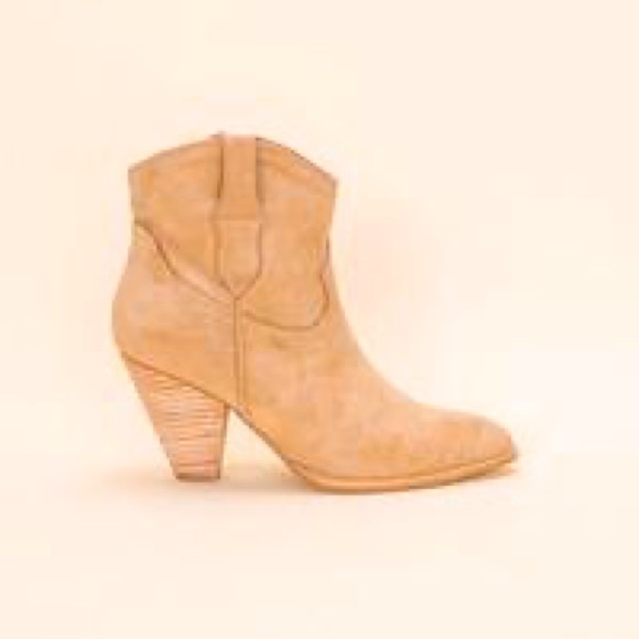 Western pointed boot - Picture 1 of 1